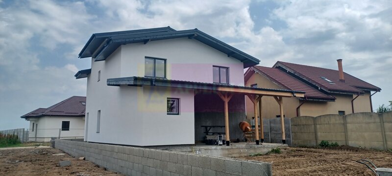 Sabareni, casa p+1E+m, 5 camere, 3 bai, terasa acoperita, CT